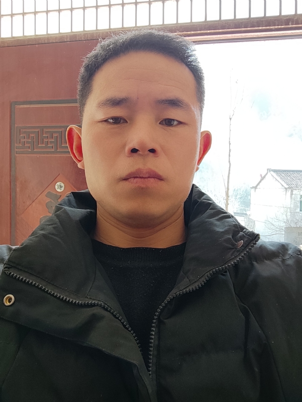 勇敢的成长的第一张照片--大连相亲服务中心