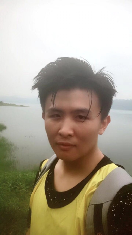 阳光与自由的第一张照片--大连相亲服务中心