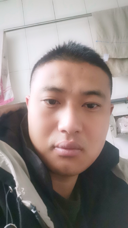 烟花再美不过瞬间的第一张照片--大连相亲服务中心