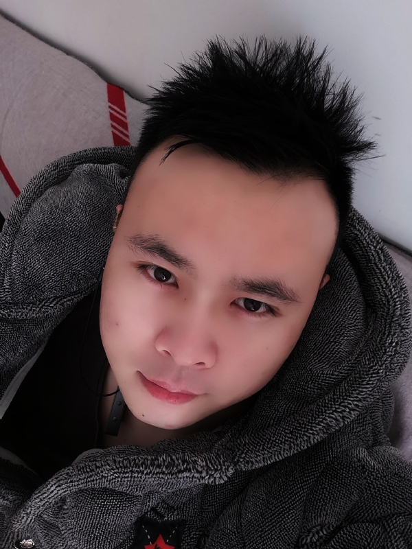 明明的第一张照片--大连相亲服务中心