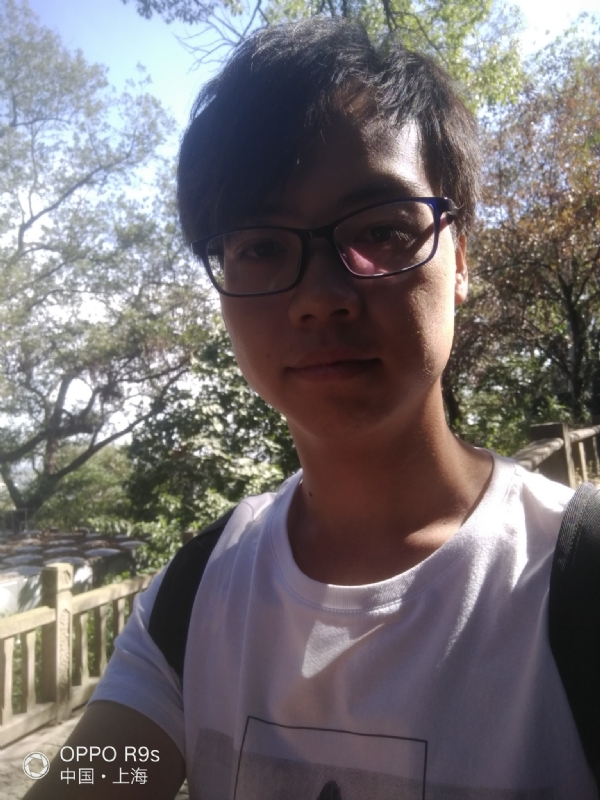 不忘旧年的第一张照片--大连相亲服务中心