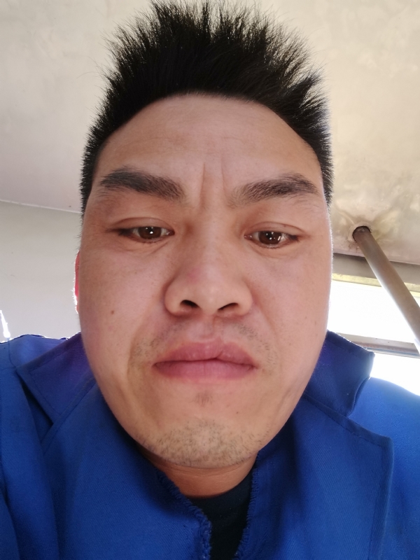 太阳红的第一张照片--大连相亲服务中心