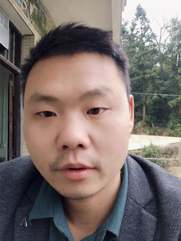 曾小焱的第一张照片--大连相亲服务中心