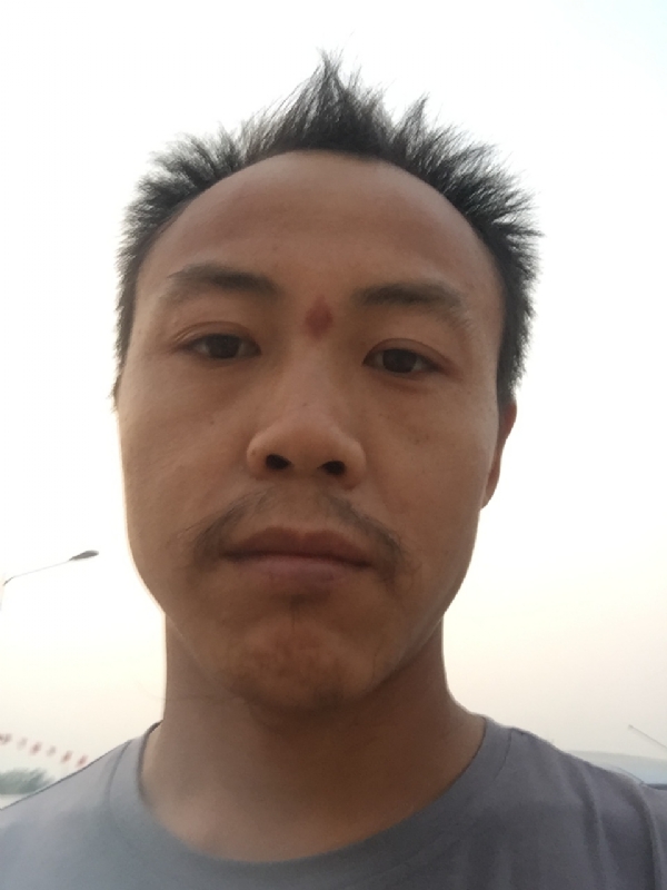 老曹的第一张照片--大连相亲服务中心