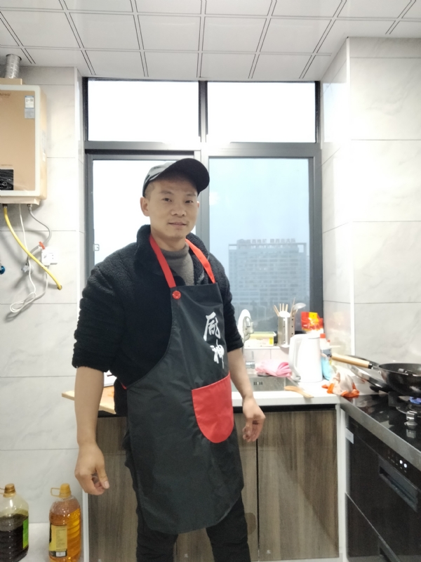 国宝的第一张照片--大连相亲服务中心