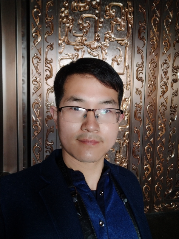 鹏鸟的第一张照片--大连相亲服务中心