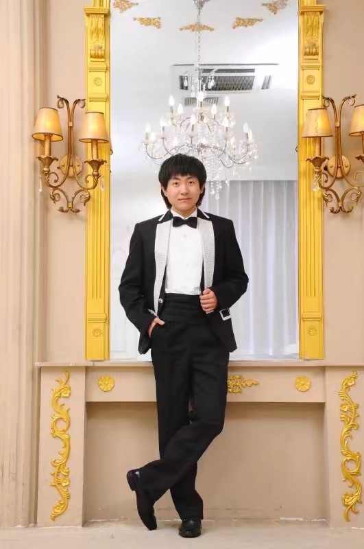 那家伙的第一张照片--大连相亲服务中心