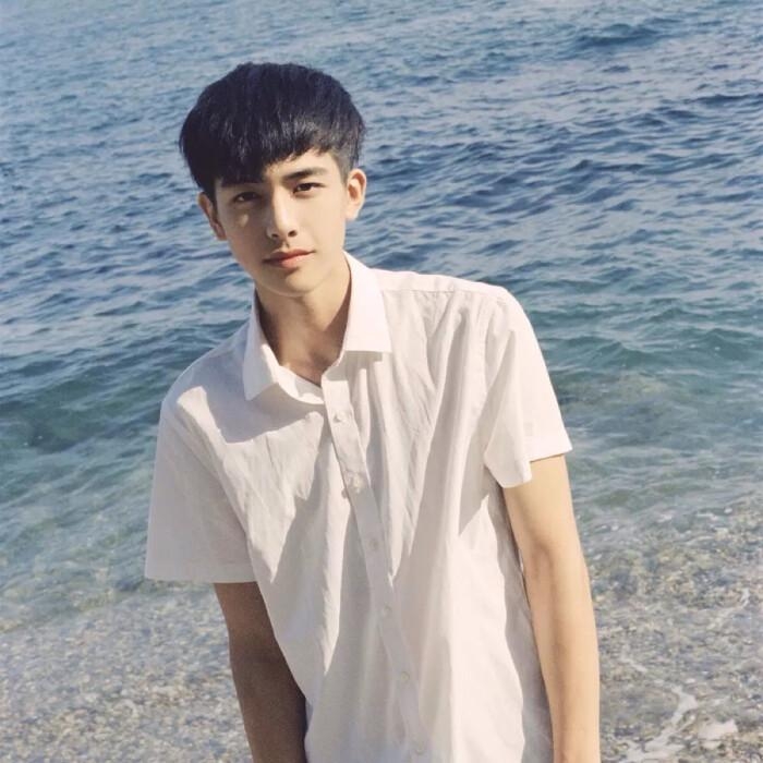 啊巴啊巴的第一张照片--大连相亲服务中心