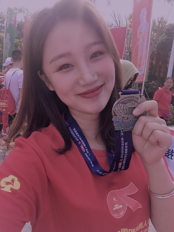 大熊猫的第二张照片--大连相亲服务中心