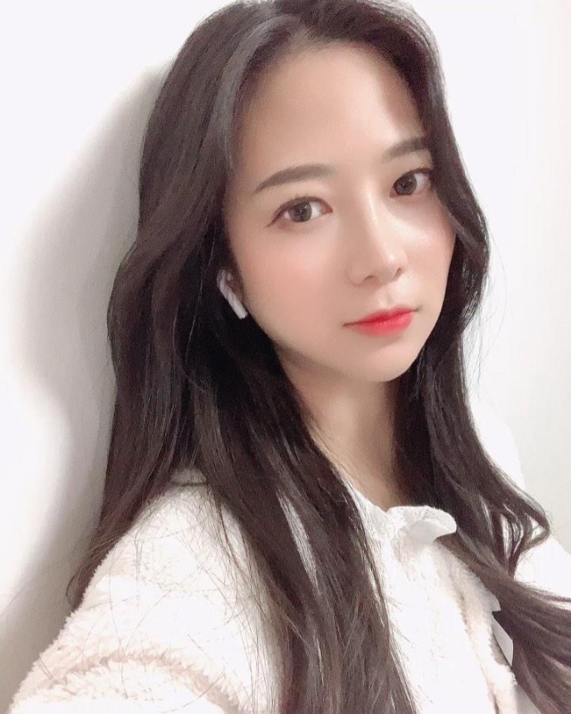 夢怡..的第一张照片--大连相亲服务中心