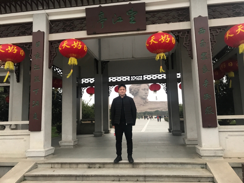 风继续吹的第一张照片--大连相亲服务中心