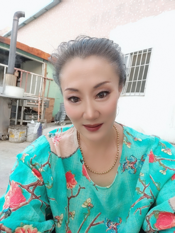 燕子的第三张照片--大连相亲服务中心