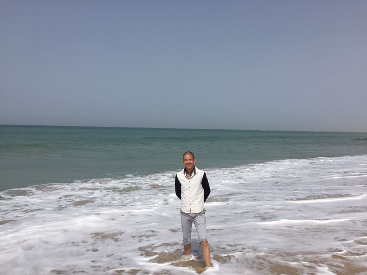 文字的忧伤的第一张照片--大连相亲服务中心