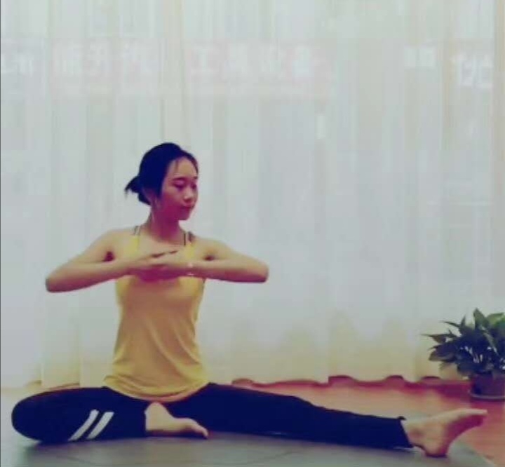 静静子的第一张照片--大连相亲服务中心