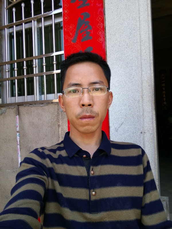 美丽的小山村的第一张照片--大连相亲服务中心