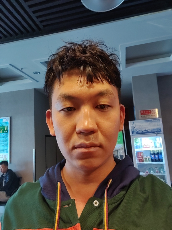 文哈哈的第一张照片--大连相亲服务中心