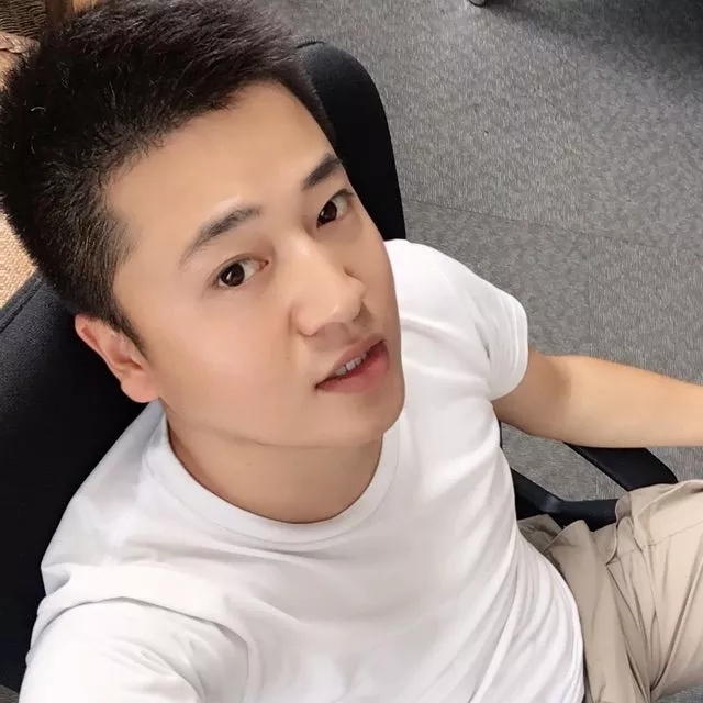 稻草人的第一张照片--大连相亲服务中心