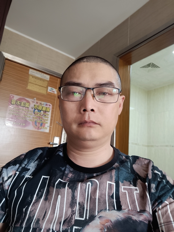 心梦无痕的第一张照片--大连相亲服务中心