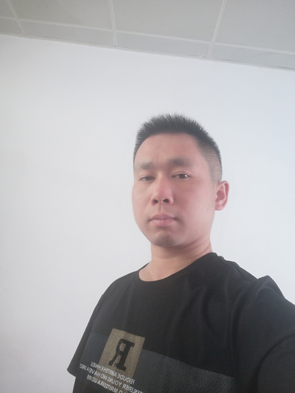 孤独的狼的第一张照片--大连相亲服务中心