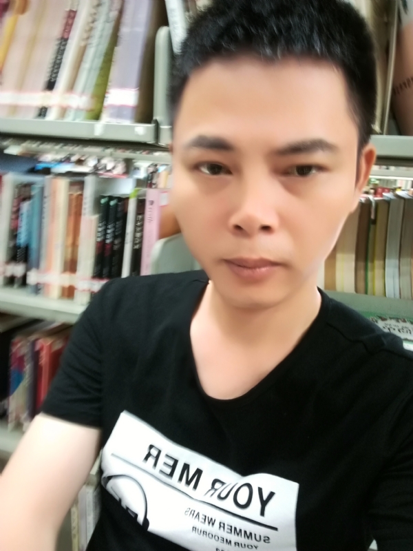 青青子衿的第一张照片--大连相亲服务中心