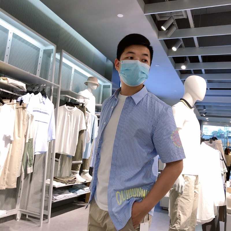 百年孤独的第一张照片--大连相亲服务中心