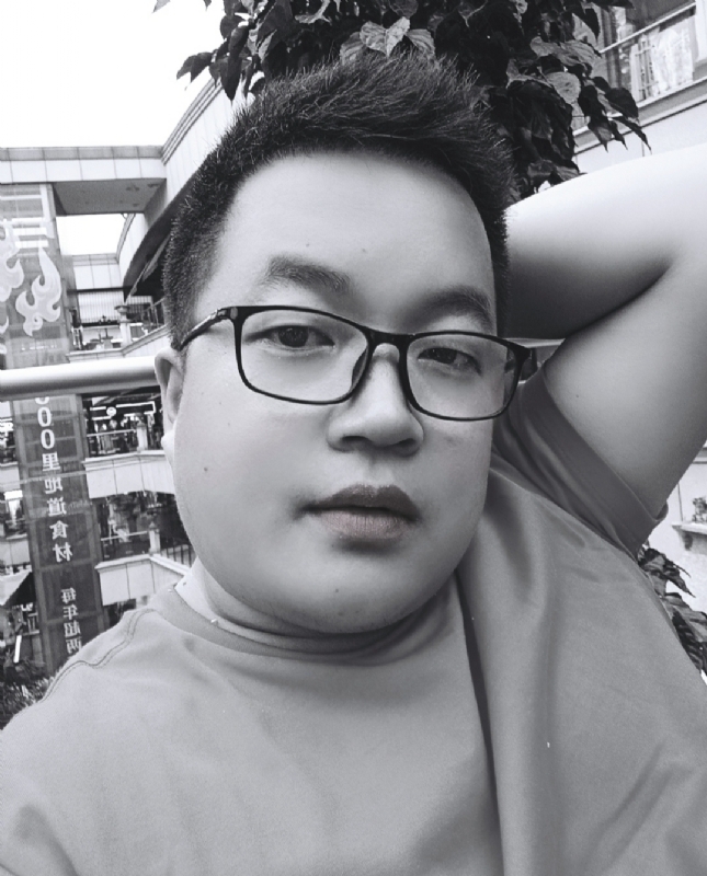 2公子的第三张照片--大连相亲服务中心