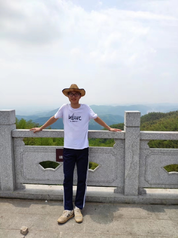 华华的第四张照片--大连相亲服务中心