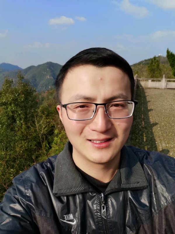 杨先生的第一张照片--大连相亲服务中心