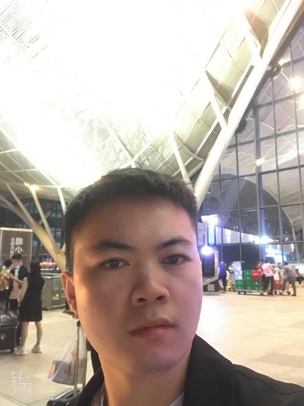 骑马的快乐的第一张照片--大连相亲服务中心