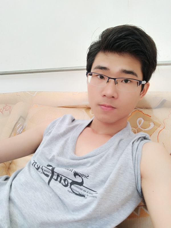 南国大帝的第一张照片--大连相亲服务中心