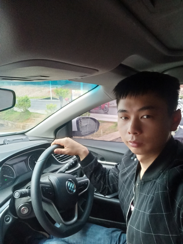 宇的第二张照片--大连相亲服务中心