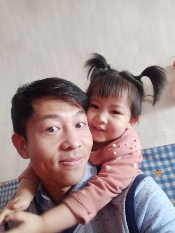 东京塔的第一张照片--大连相亲服务中心