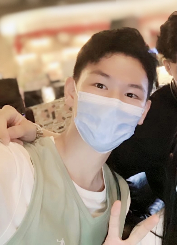 六月的春风的第三张照片--大连相亲服务中心