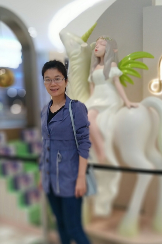 霞的第一张照片--大连相亲服务中心