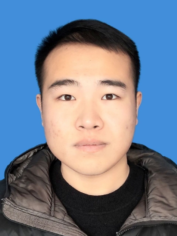 回到风里的第一张照片--大连相亲服务中心