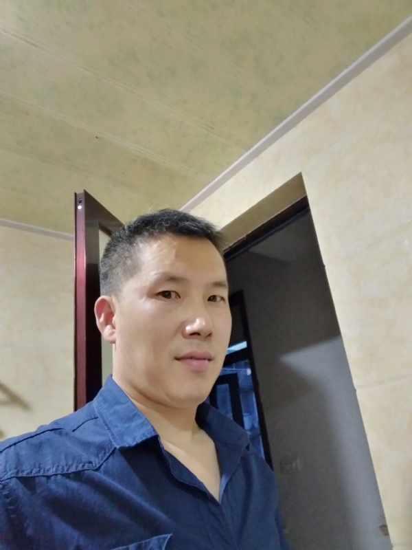 余生搀扶走的第一张照片--大连相亲服务中心