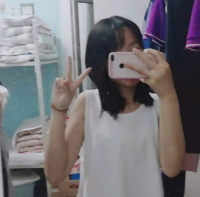 满佳茹的第一张照片--大连相亲服务中心