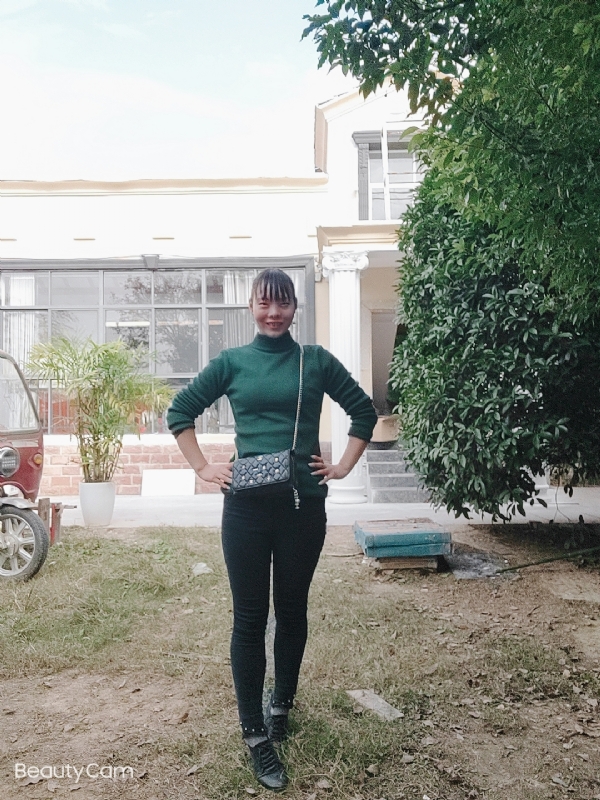 魏沐阳子的第一张照片--大连相亲服务中心