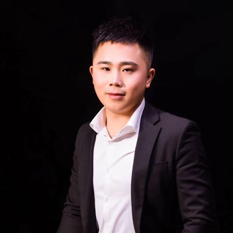 只欠东风的第一张照片--大连相亲服务中心