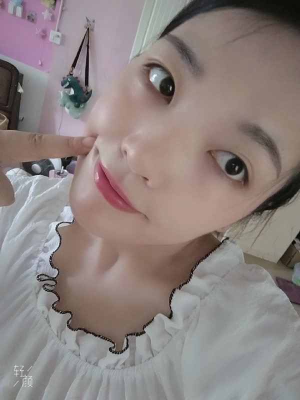 小柚子的第一张照片--大连相亲服务中心