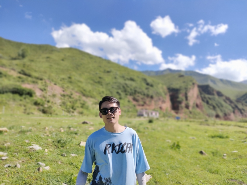 祁三岁的第一张照片--大连相亲服务中心