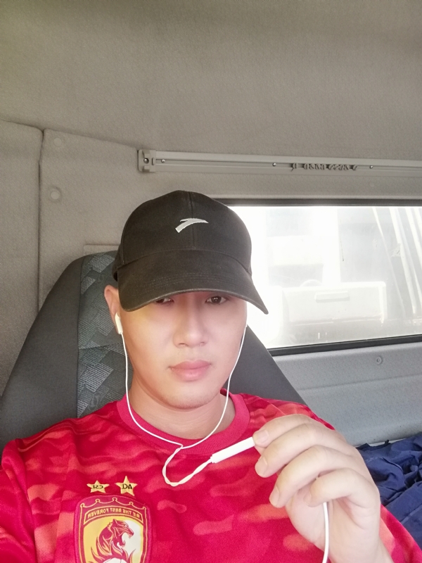 B大叔的第二张照片--大连相亲服务中心