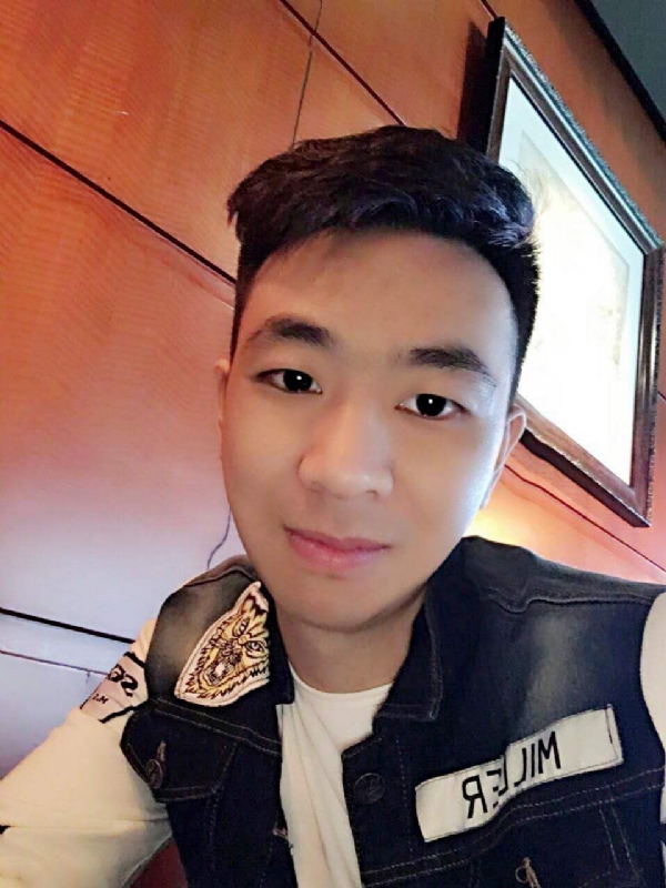 滞后的微笑的第三张照片--大连相亲服务中心