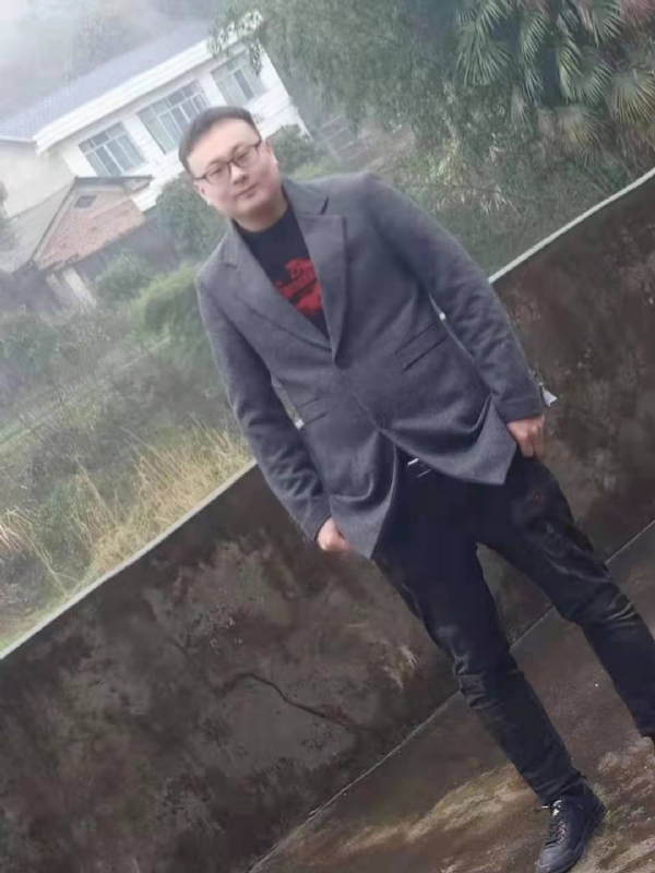 冰城的第一张照片--大连相亲服务中心