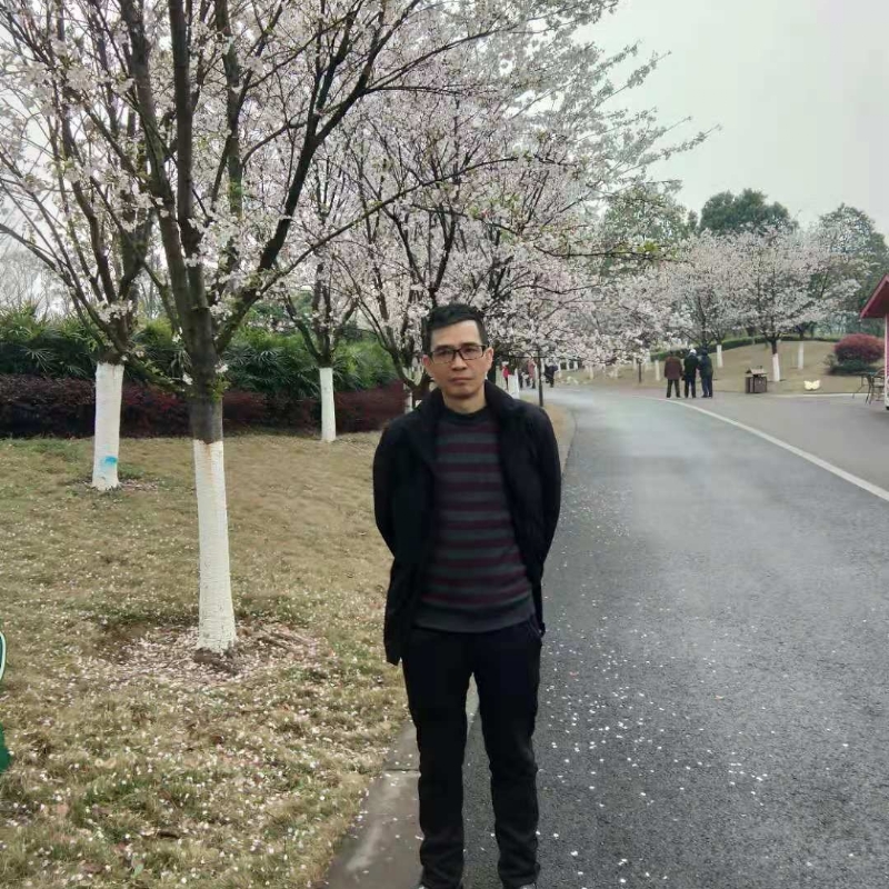 痴心爱人的第一张照片--大连相亲服务中心