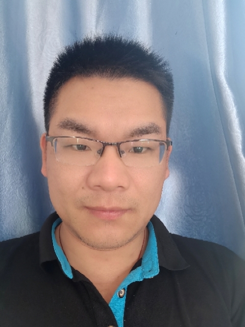 朱先生的第一张照片--大连相亲服务中心