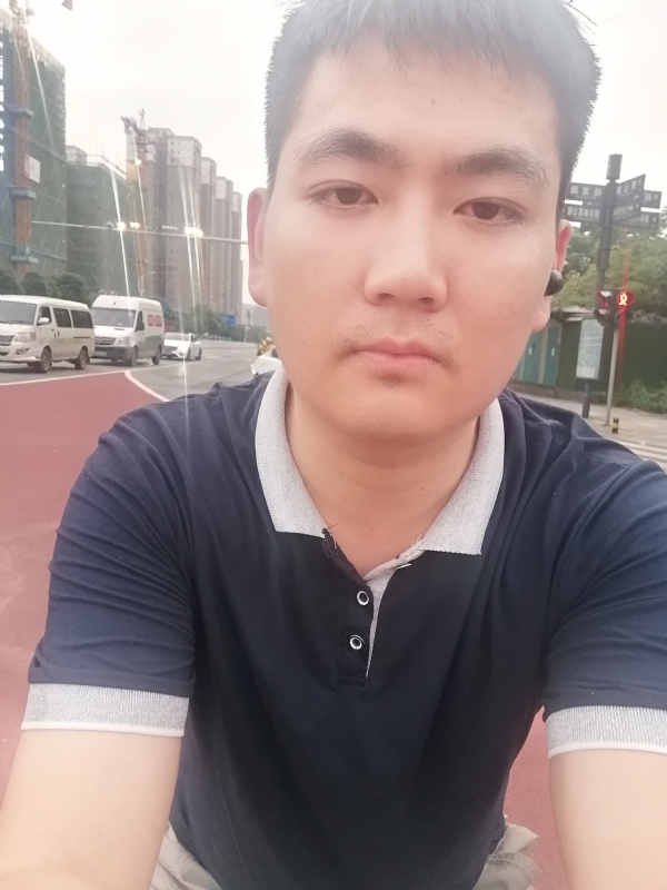 露露的第一张照片--大连相亲服务中心