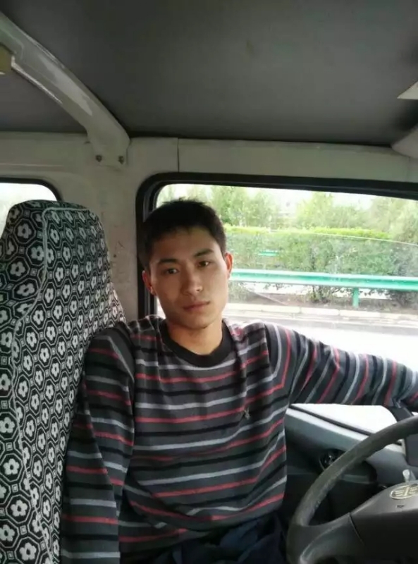 桦树林的第一张照片--大连相亲服务中心