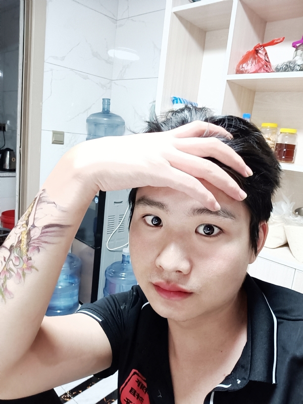 一纸荒年的第一张照片--大连相亲服务中心