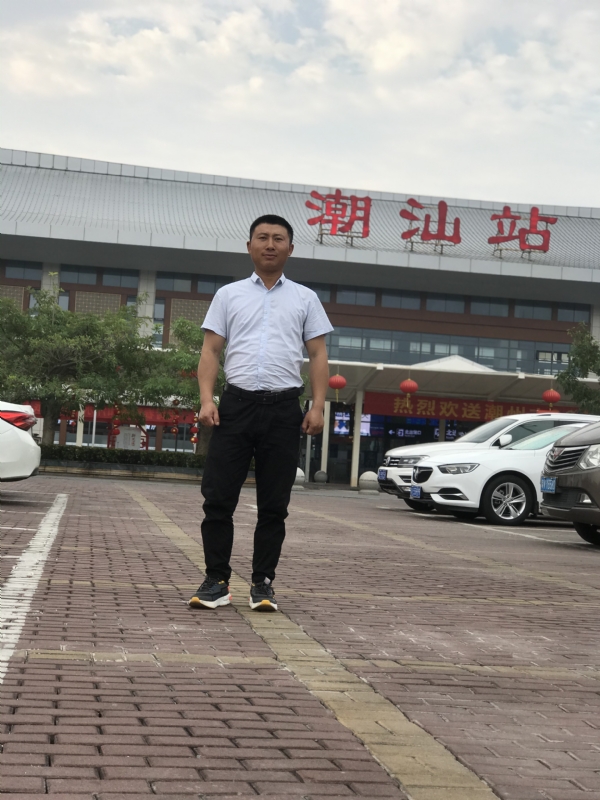 健华的第三张照片--大连相亲服务中心